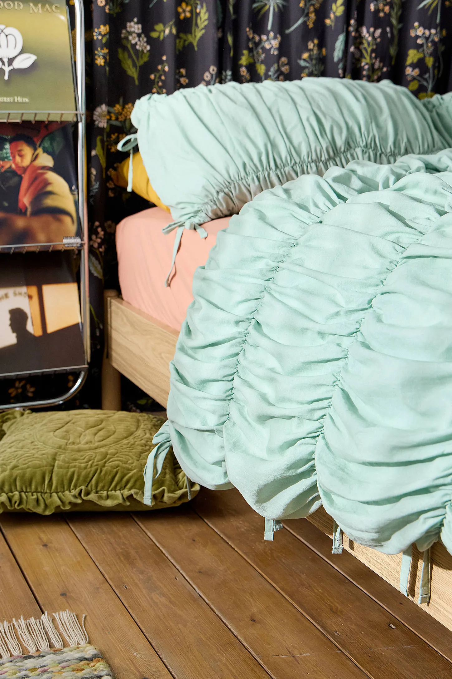 Cinched Duvet Set - Light Green 6