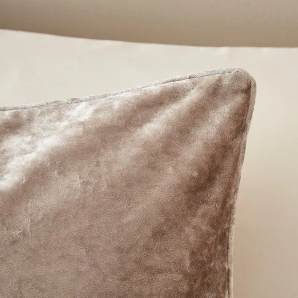 Crushed Velour Piped Pillowcase 2