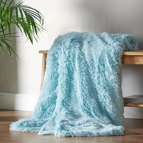 Catherine Lansfield Cuddly Deep Pile Throw Blanket 1