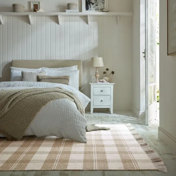 Tess Check flatweave wool rug 1