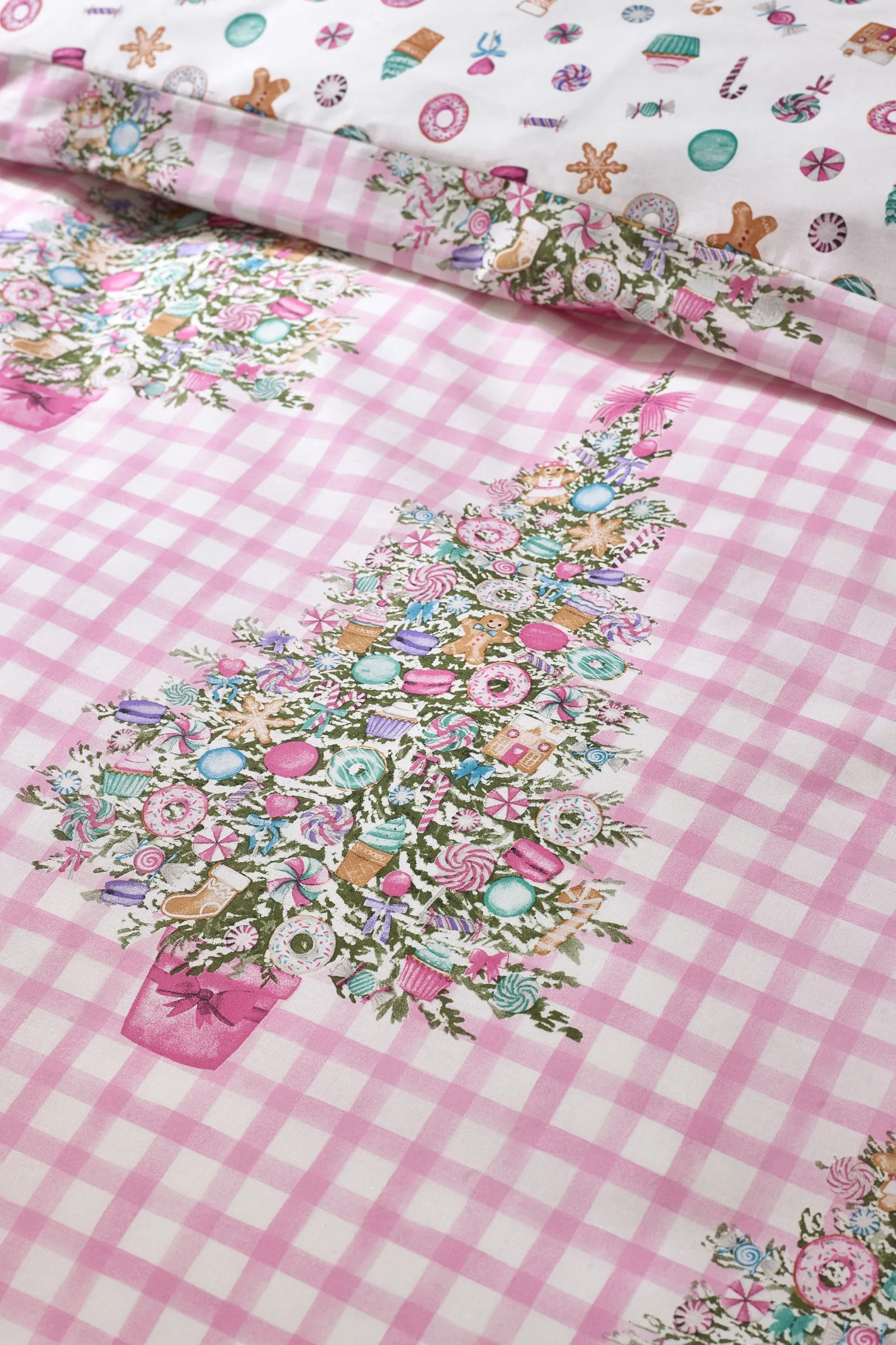 Catherine Lansfield 'Christmas Sweets & Treats' Reversible Duvet Cover Set in Pink 4
