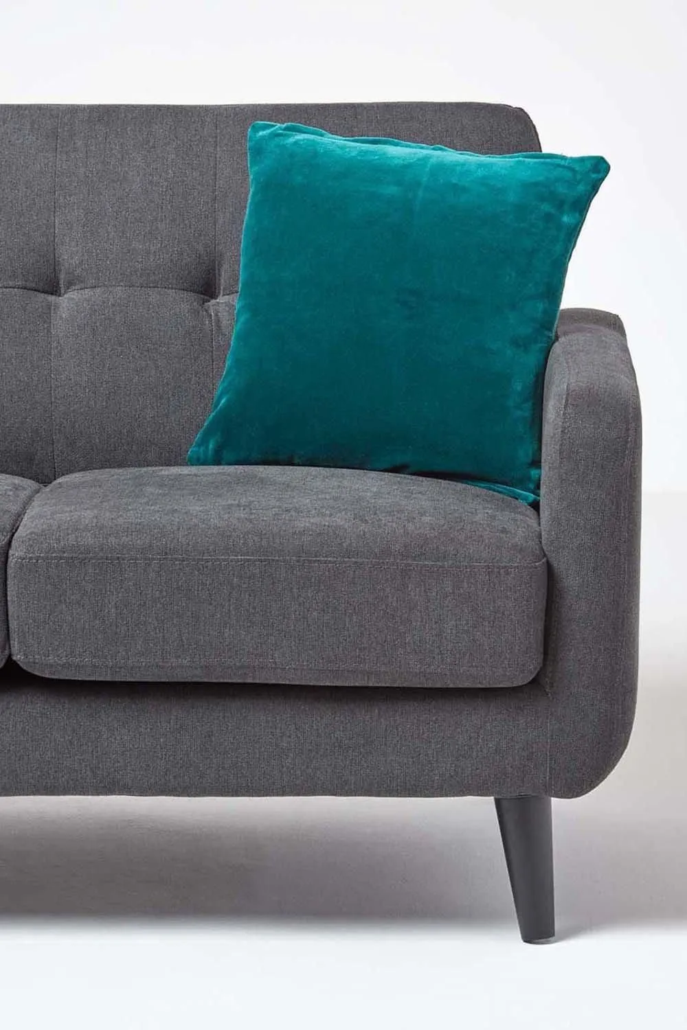 Homescapes Set of 2 Velvet Cushion Covers in Emerald 4