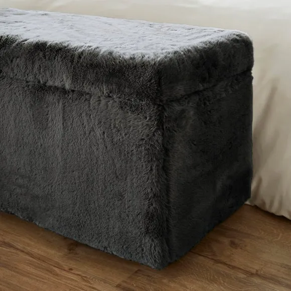 Elysia End of Bed Ottoman, Faux Fur 4