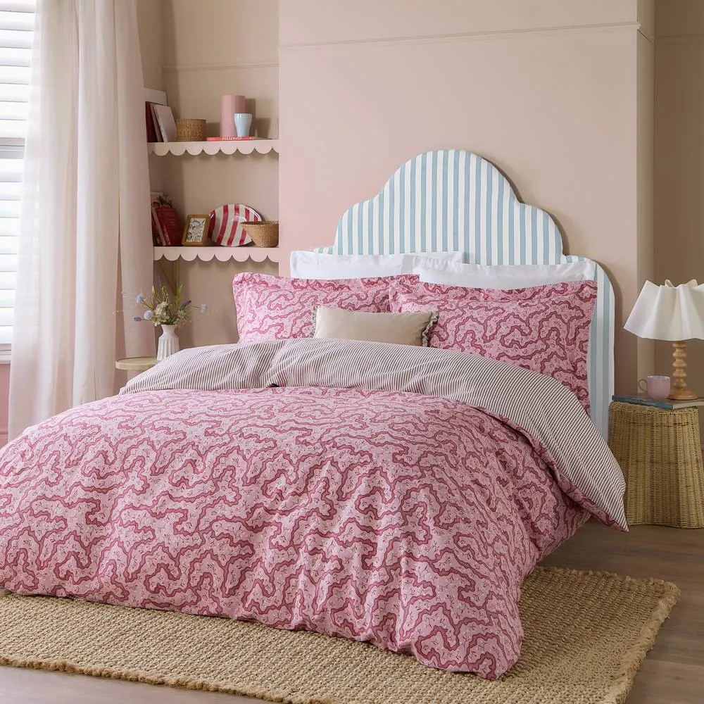 Wylder Brianna Floral 100% Cotton Duvet Cover Set in Red 1