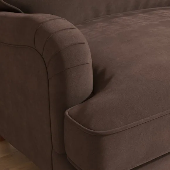 Beatrice II Velvet Snuggle Chair 4
