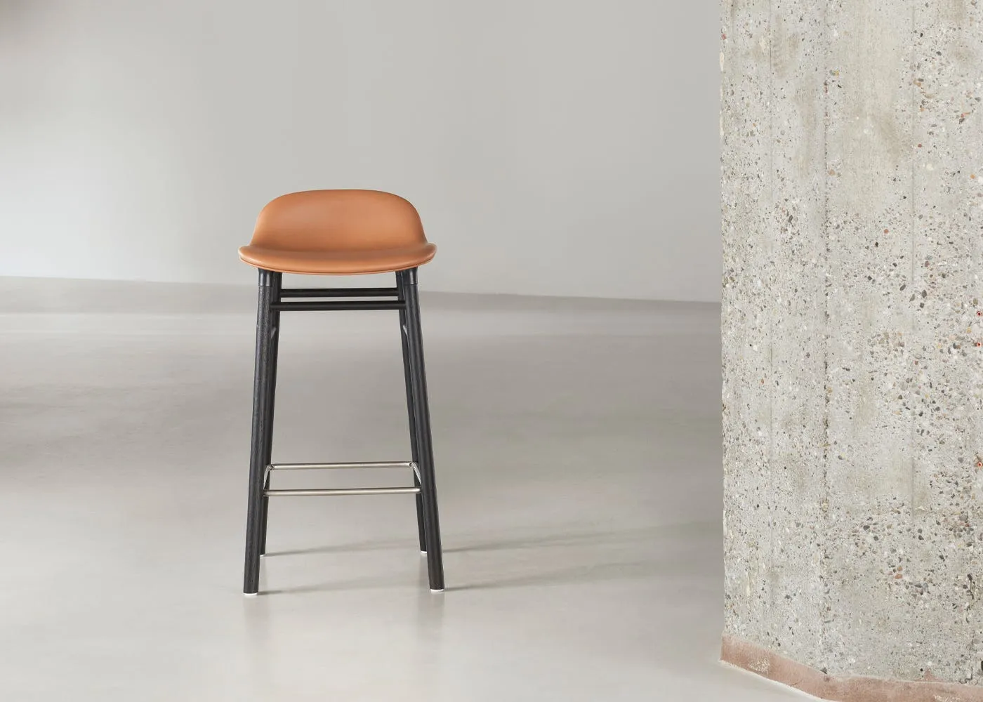 Normann Copenhagen Form Barstool in Ultra Leather 41574 with Black Steel Legs 3