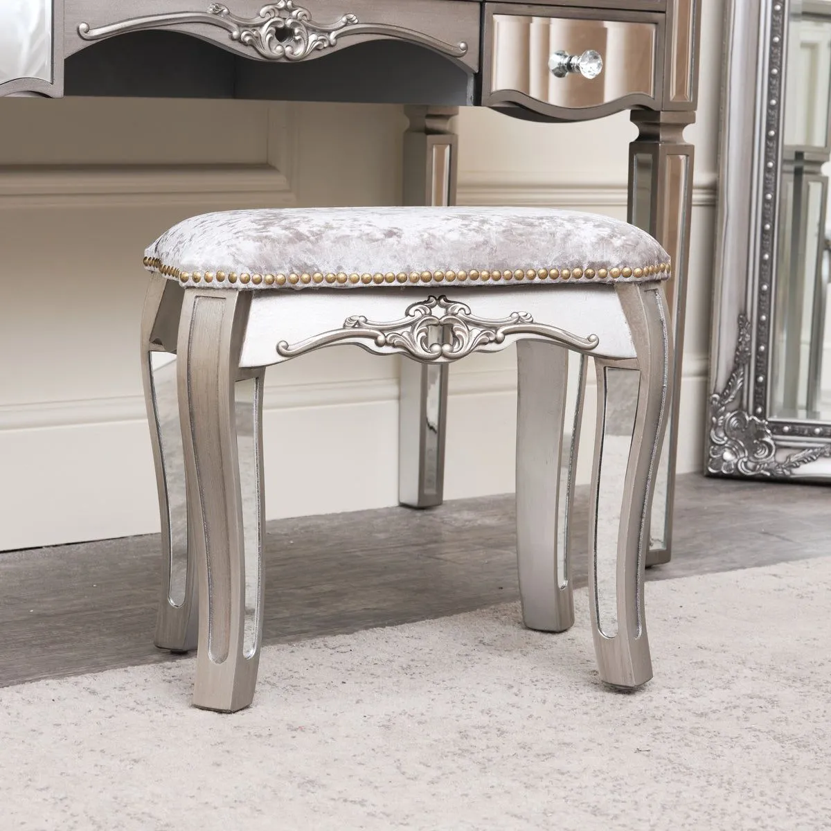 Melody Maison Mirrored Dressing Table Stool - Tiffany Range in Silver