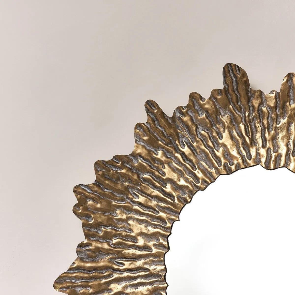 Melody Maison Large Antique Gold Round Sunburst Mirror - 74cm X 74cm in Metallic Gold 3