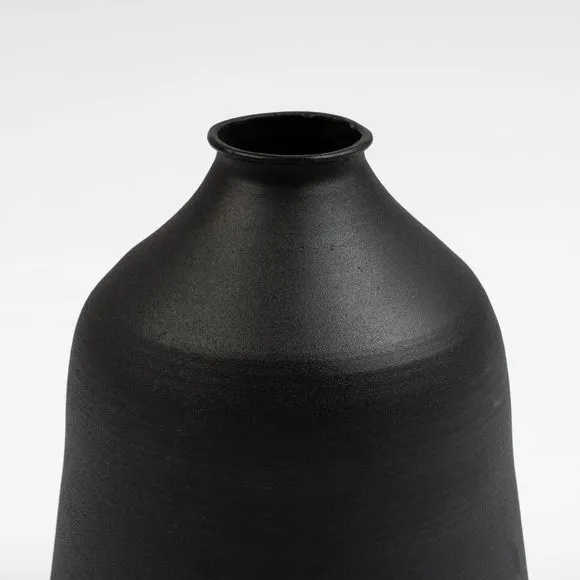 Iron Tapered Bottle Vase 3