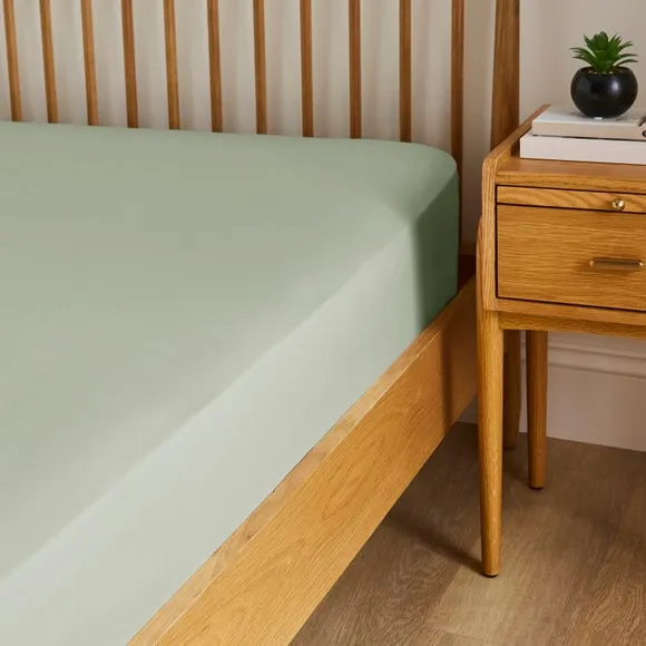 True Grip® 200 Thread Count Fitted Sheet 1