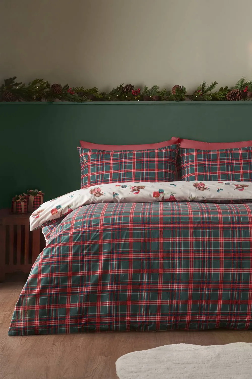 Catherine Lansfield Christmas Highland Cow Reversible Duvet Cover Set in Natural 2
