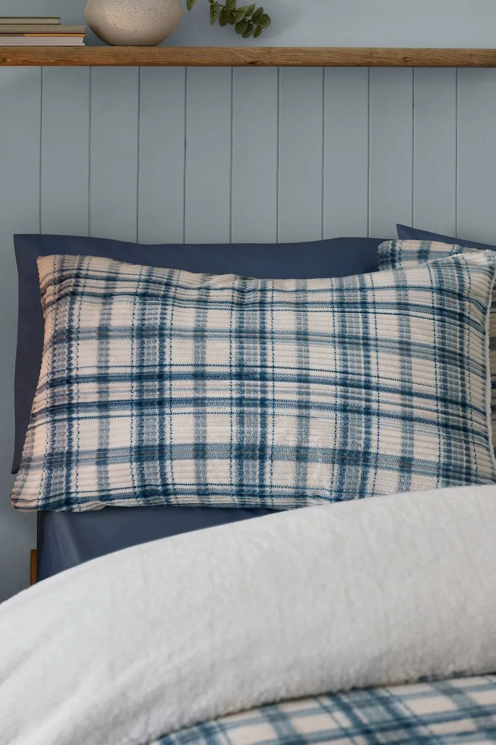 Catherine Lansfield 'Cosy Ribbed Check' Duvet Cover Set in Blue 2