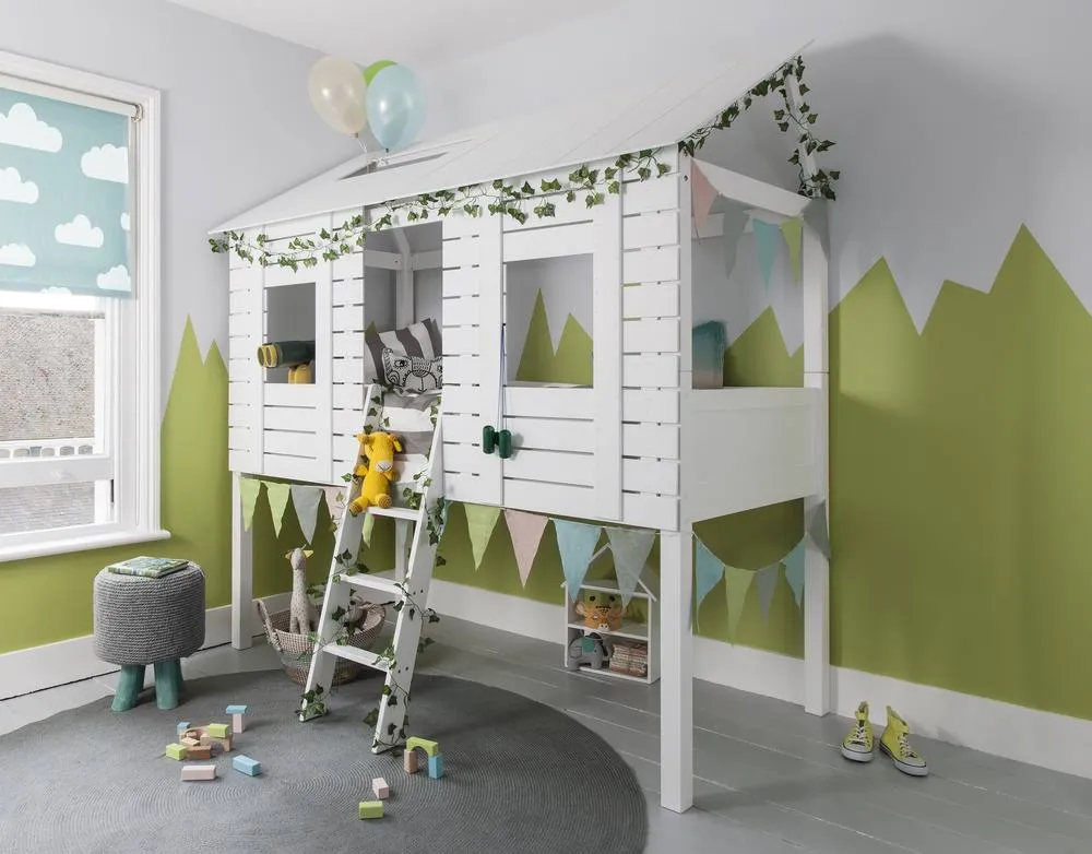 Nöa and Nani Christopher Jungle Treehouse Midsleeper Bed & Canvas Windows in White 2