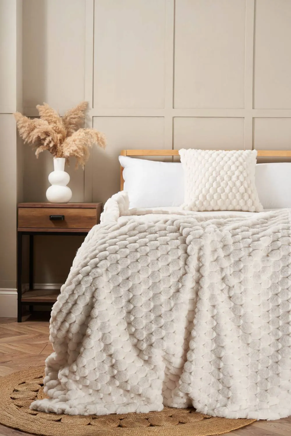 BHS Honeycomb Faux Fur Throw in Cream