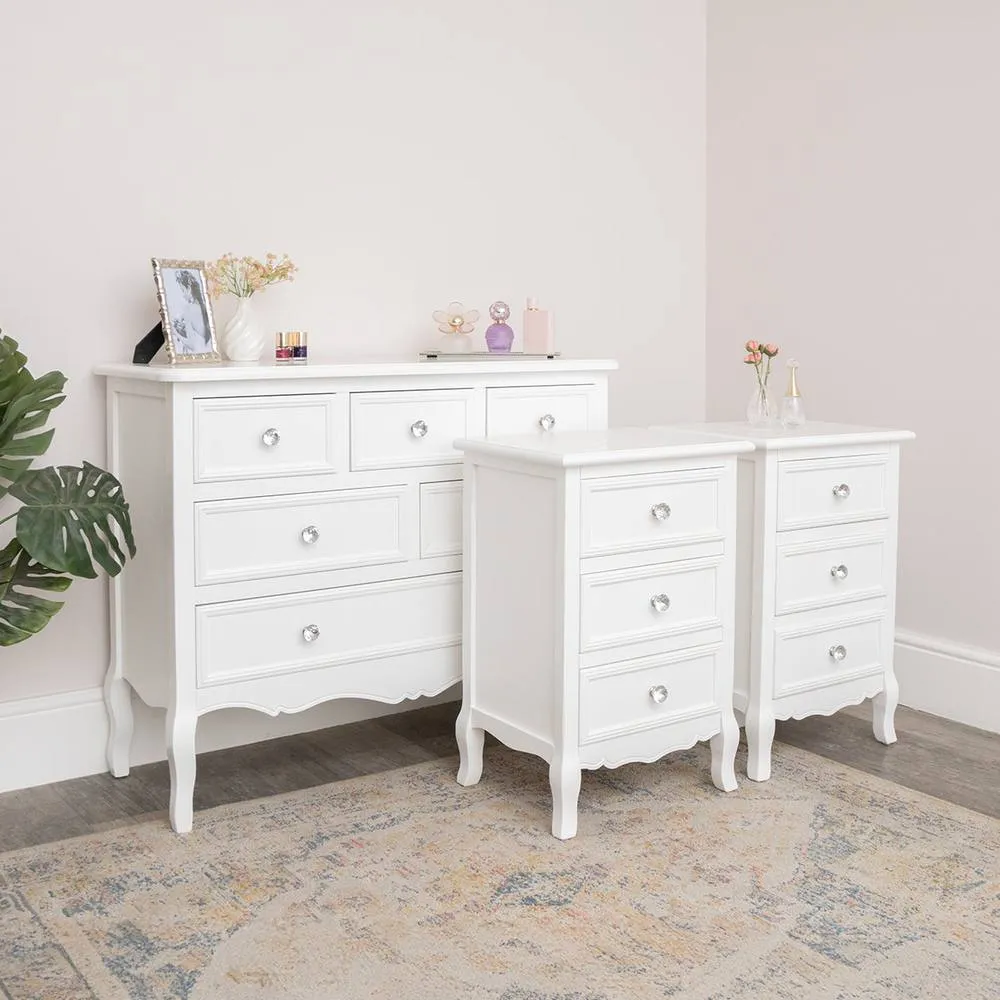 Melody Maison Chest of 6 Drawers & Pair of 3 Drawer Bedsides - Victoria Range in White