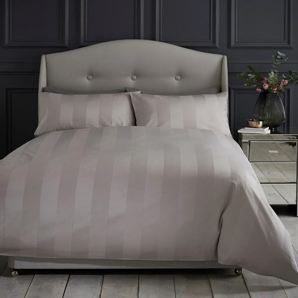 SILENTNIGHT WIDE SATEEN STRIPE DUVET SET - CHARCOAL - KING