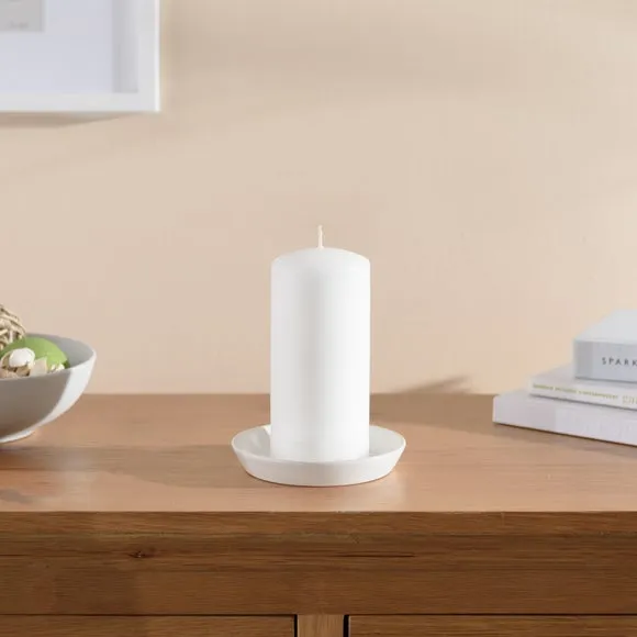Essentials Pillar Candle 2