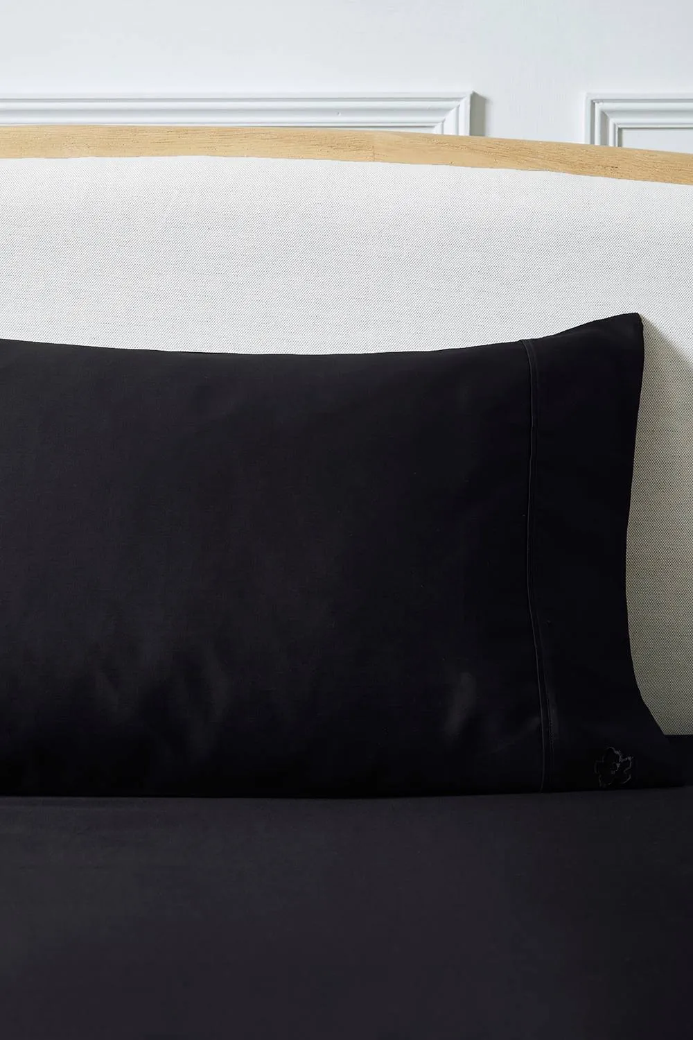 Ted Baker 'TB Plain Dye' Standard Pillowcase in Black 3