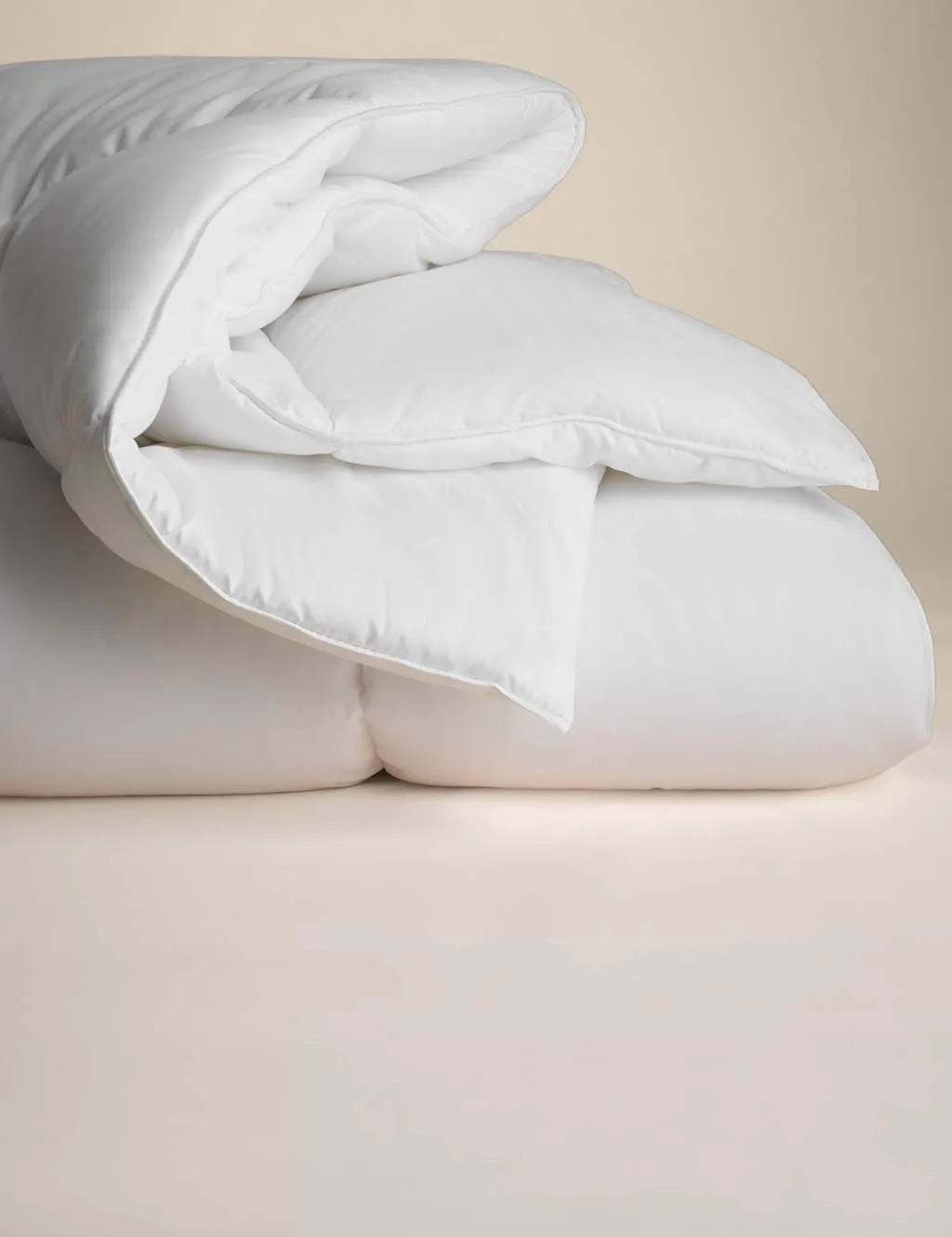 M&S Smart Wash & Dry 10.5 Tog Duvet White