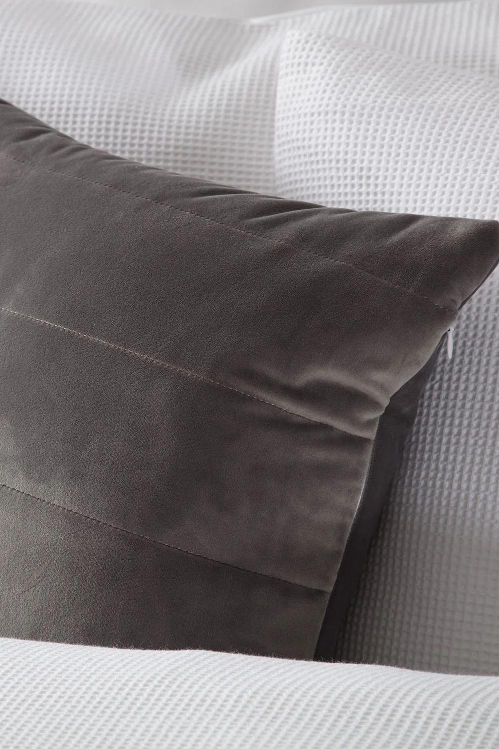 Belledorm Verona Cushion 40cm X 40cm in Charcoal
