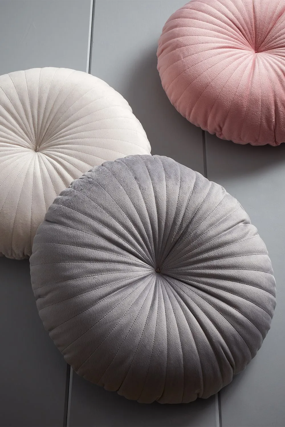 Catherine Lansfield 'Round' Cushion in Grey 4