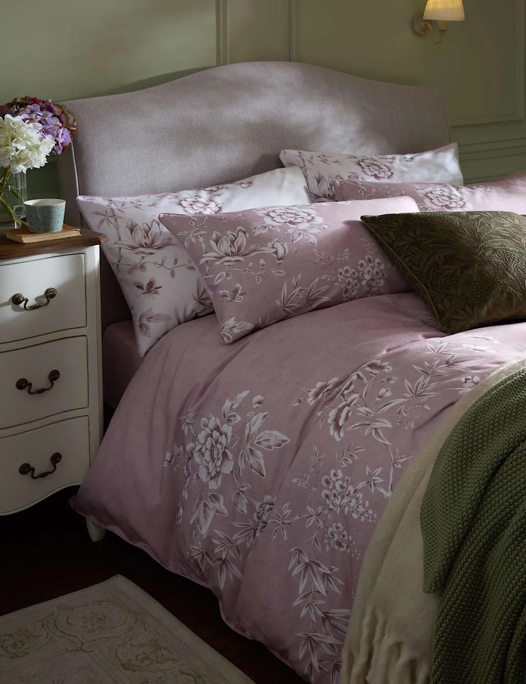 Laura Ashley 2 Pack Pure Cotton Rowsham Garden Pillowcases Pink Mix