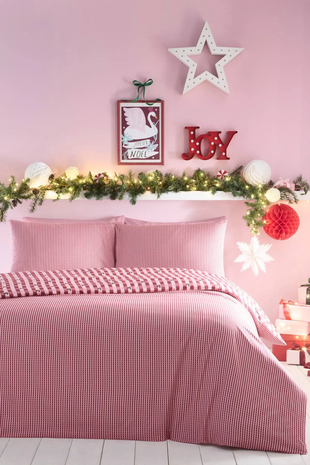 Fusion 'Holly Gingham' Easy Care Festive Duvet Cover Set in Red 4