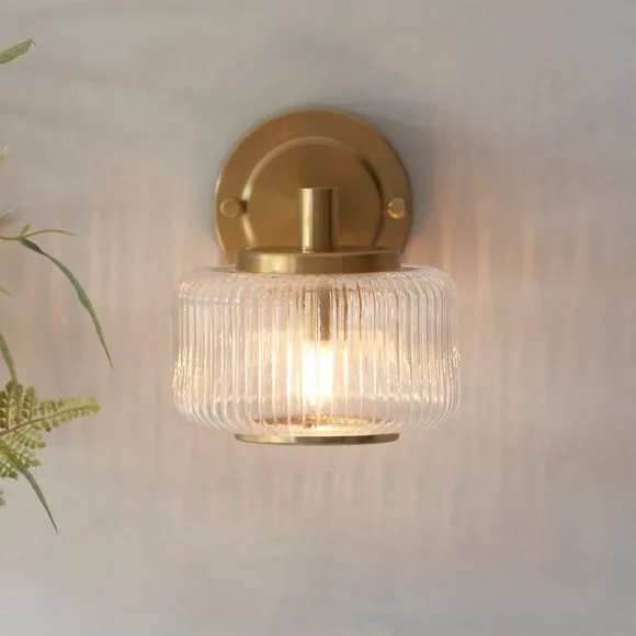 Vogue Jake Ribbed Wall Light 2
