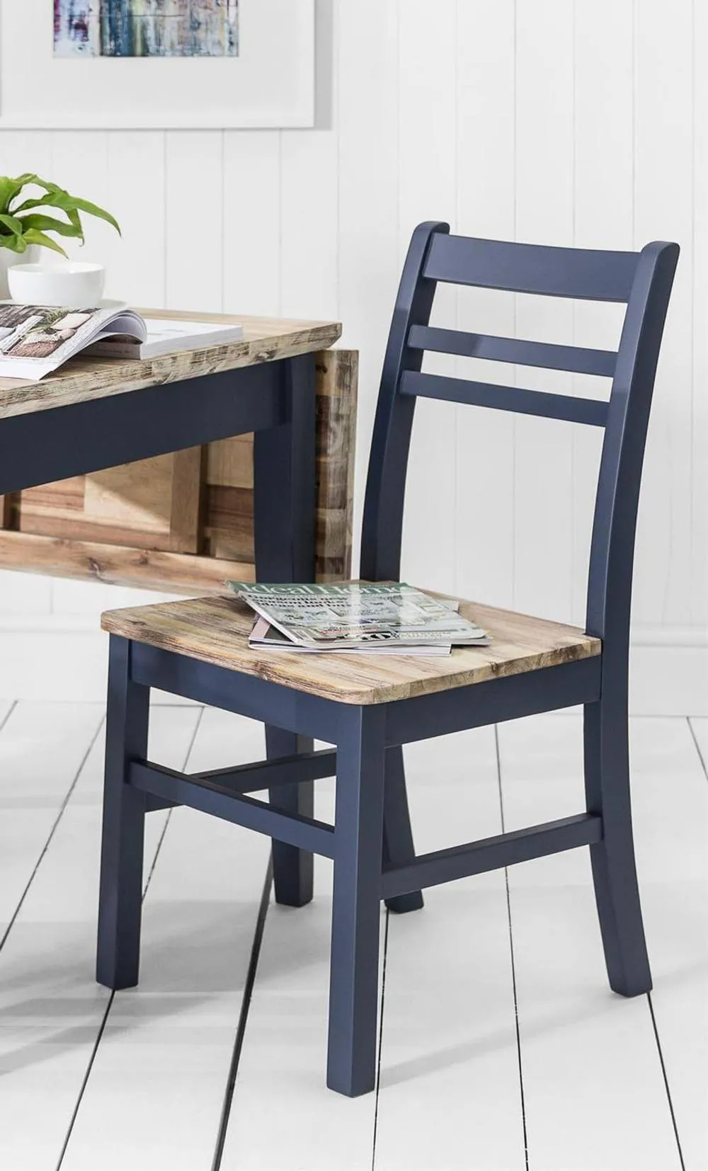 Statement Furniture Florence Country Style Wooden Chairs Set of 2 in Navy 3