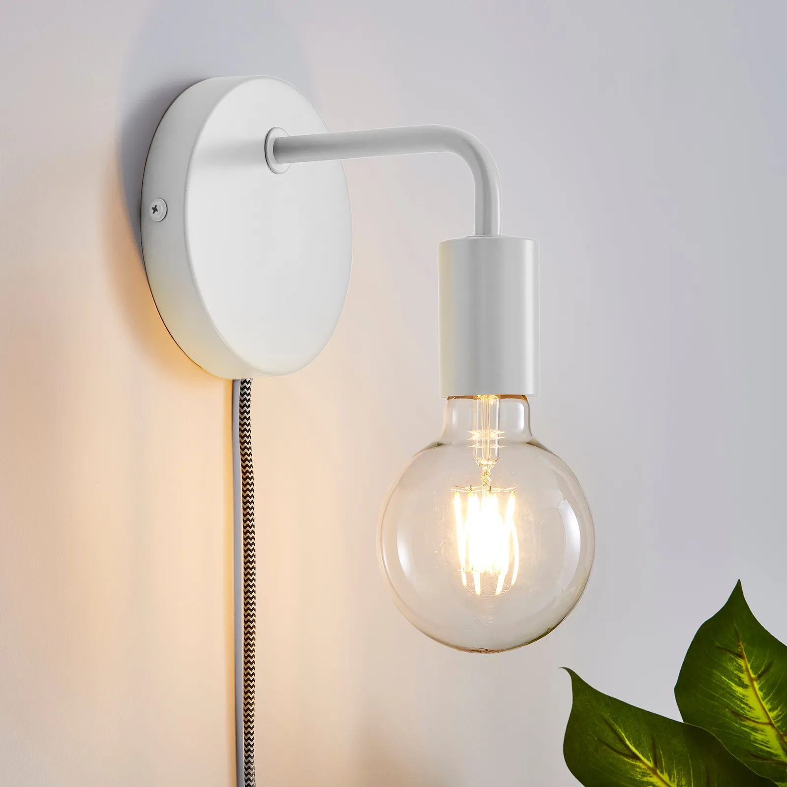 Elements Koppla Plug In Wall Light 1