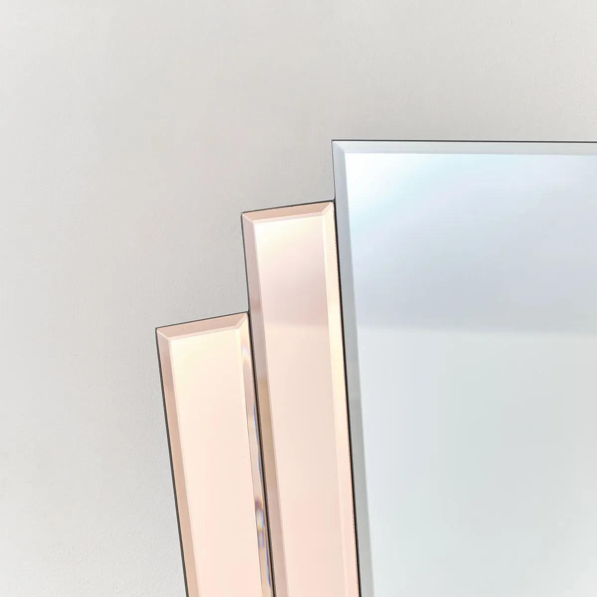 Melody Maison Pink Art Deco Fan Wall Mirror - 60cm X 48cm in Baby Pink 6