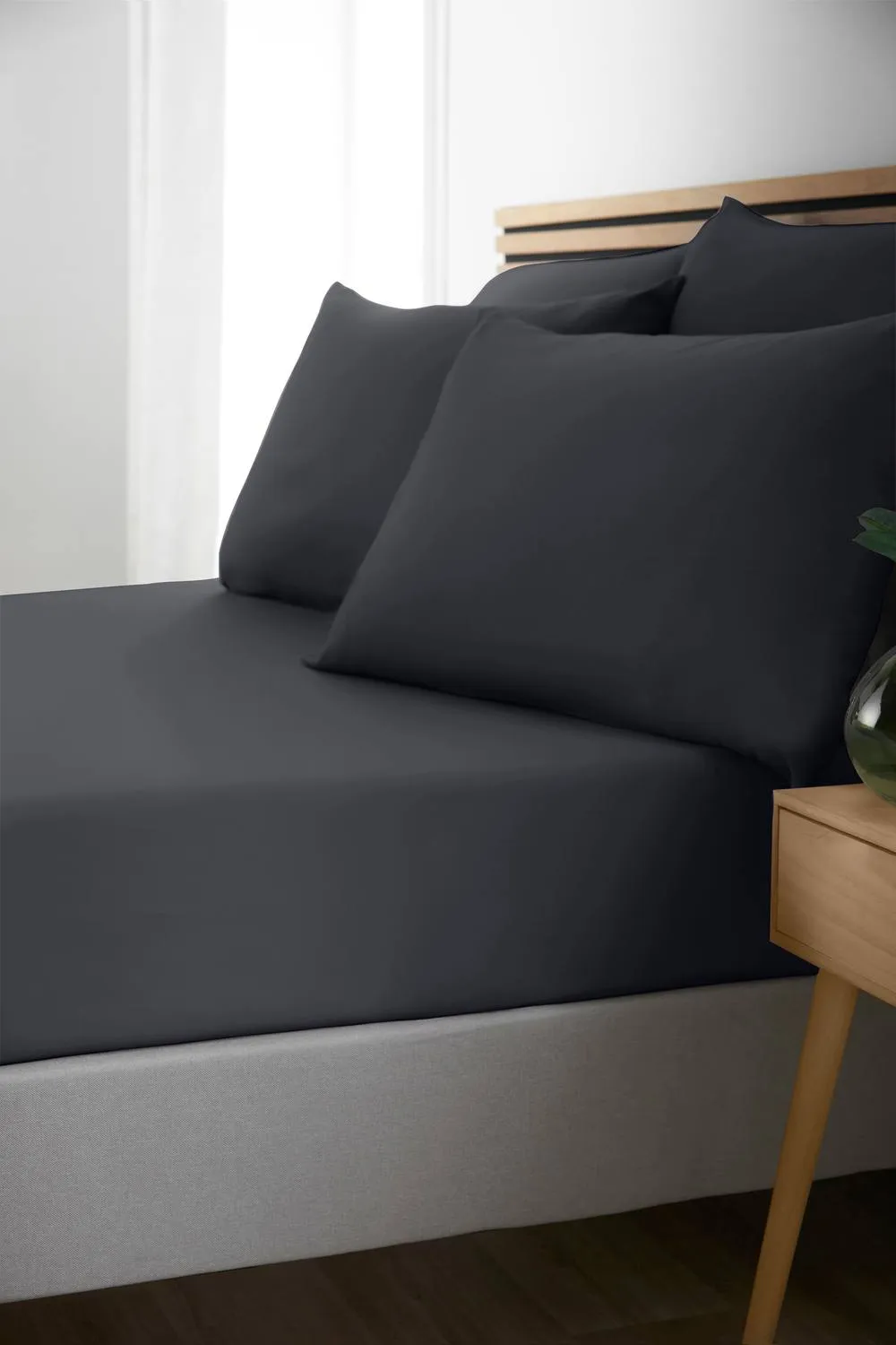 Catherine Lansfield So Soft Non-Iron Microfibre 30cm depth Fitted Sheet in Black