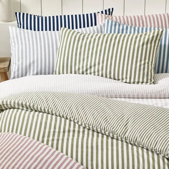 Catherine Lansfield Stripe 100% Brushed Cotton Reversible Duvet Cover & Pillowcase Set 6