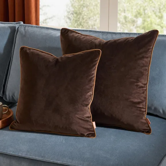 Furn. Square Cushion 5