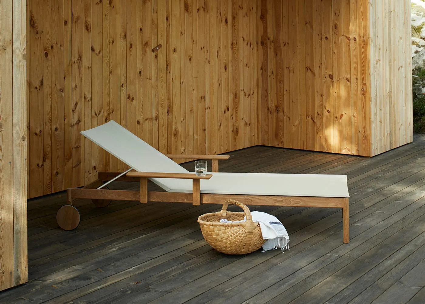 Fritz Hansen Pelagus Sunbed Cushion Charcoal 2