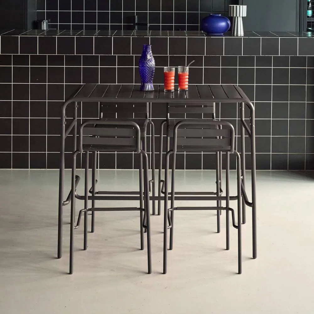 sweeek Garden high table with 4 steel bar stools in Dark Grey 4