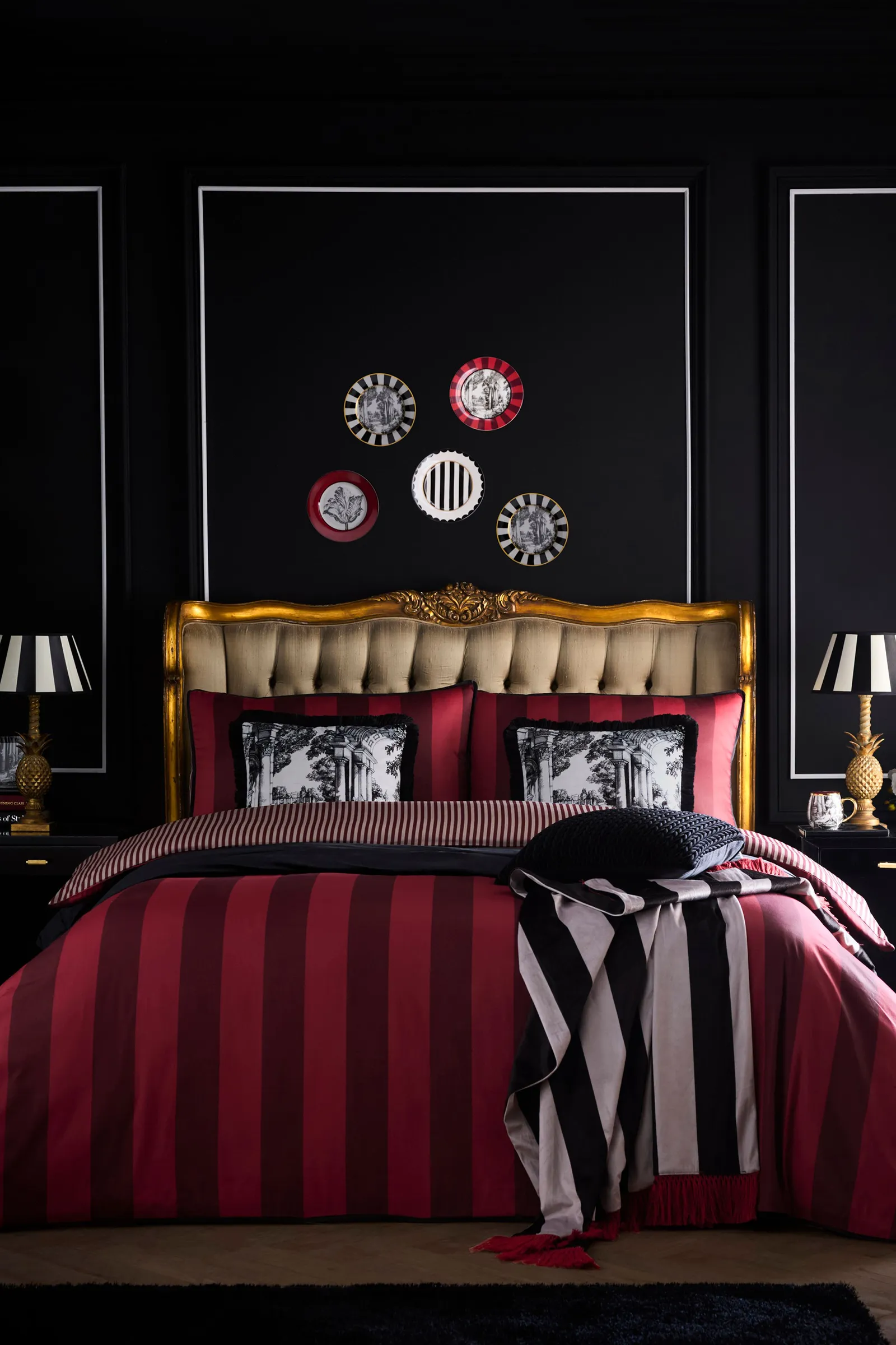 Laurence Llewelyn-Bowen 'Festivo Circus Stripe' Striped Print 100% Cotton Duvet Cover Set in Red 4