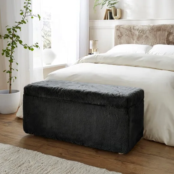 Elysia End of Bed Ottoman, Faux Fur 1