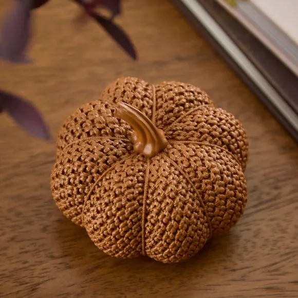 Knitted Look Resin Pumpkin Ornament 2
