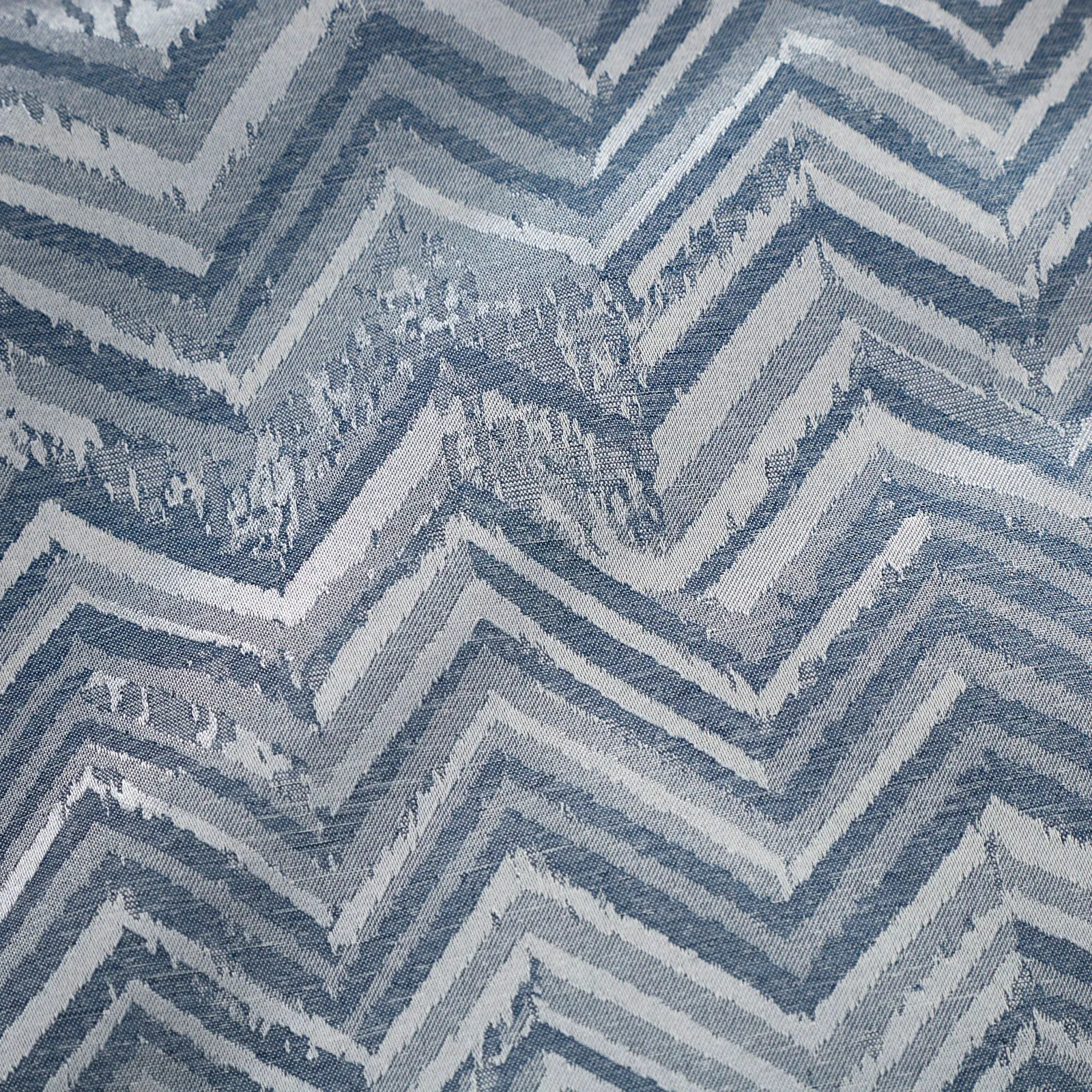 Portfolio Home Antibes Chevron Waves Duvet Cover Set Quilt with Pillowcase in Blue 3