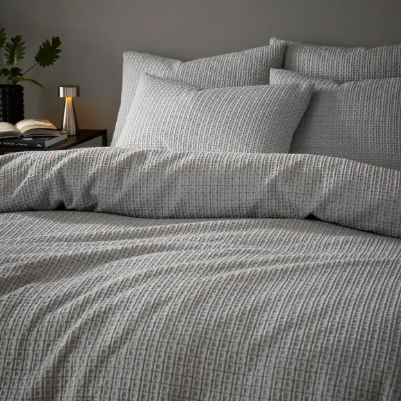 Mason Geo Jacquard Duvet Cover & Pillowcase Set 4