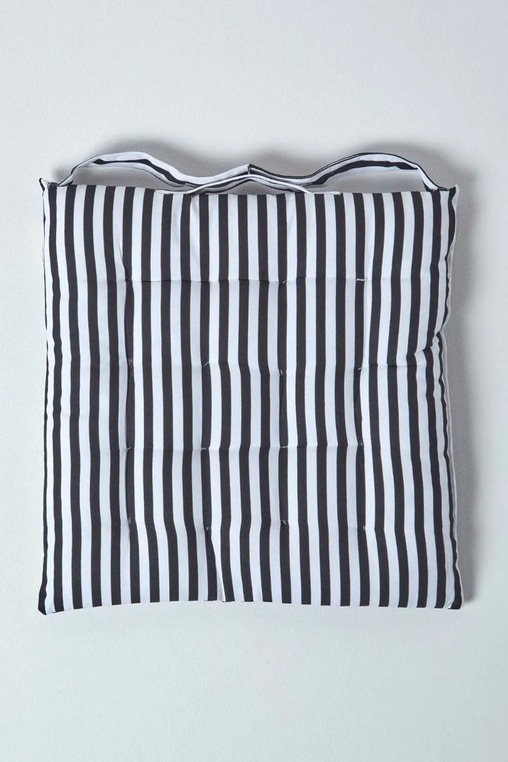 Homescapes Set of 4 Black & White Stripe Seat Pad with Straps 40 x 40 cm 3