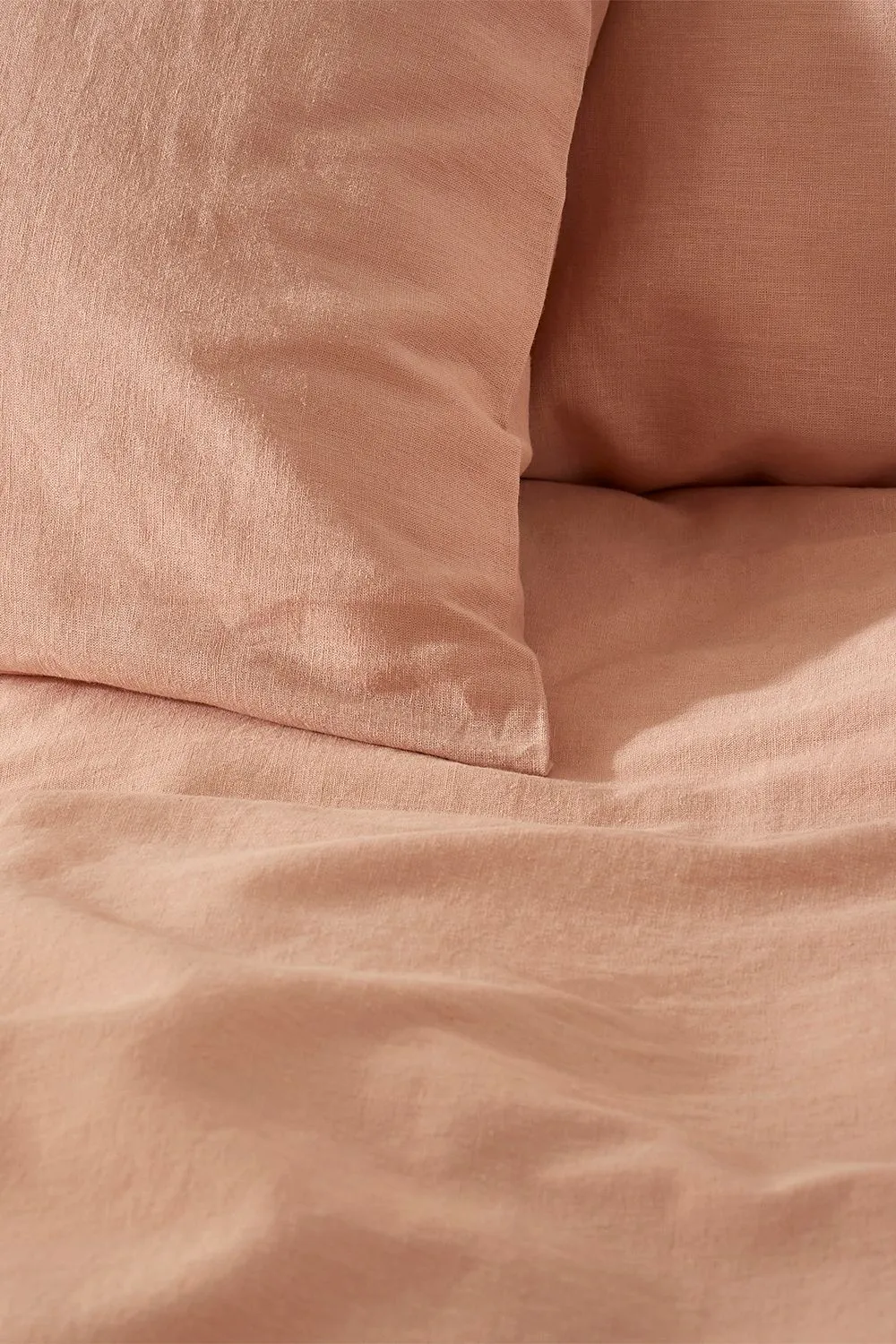 Martex Touch of Linen Housewife Pillowcase Pair in Pale Pink 4