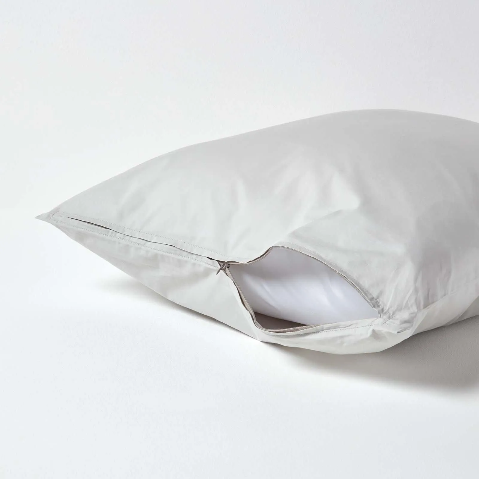 Homescapes Continental Egyptian Cotton Pillowcase 200 TC, 60 x 60 cm in Silver 3