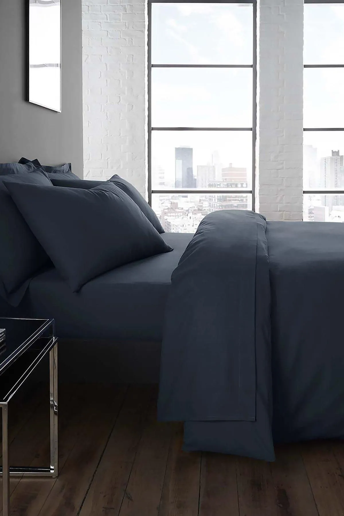 Serene 'Plain Dyed' Soft Touch 32cm Fitted Bed Sheet in Navy | Size: King