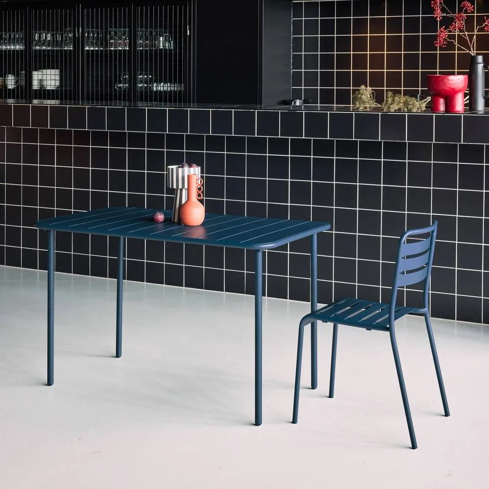 sweeek Metal garden table for 4 people in Dark Blue 6