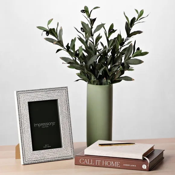Impressions Monochrome Patterned Photo Frame 1