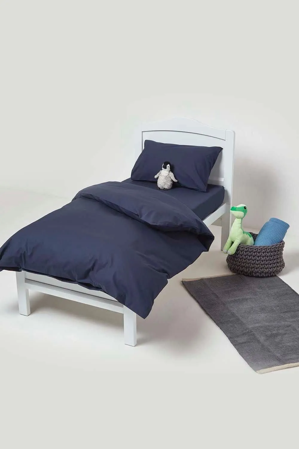 Homescapes Cotton Cot Bed Fitted Sheets 200 Thread Count, 2 Pack in Navy 2