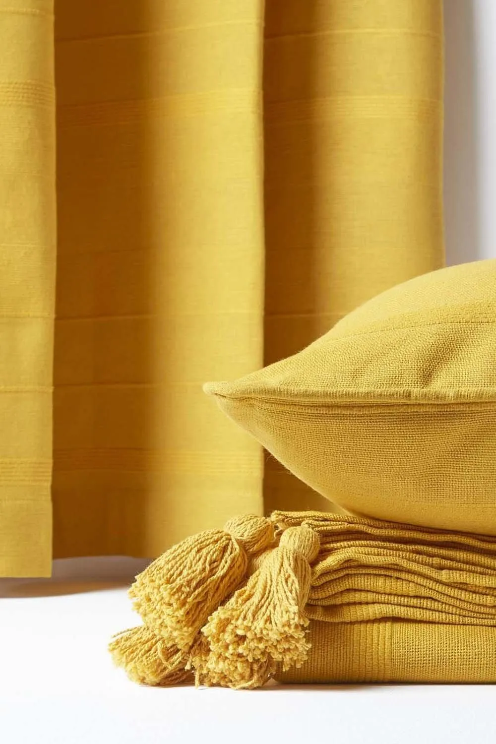 Homescapes Cotton Rajput Ribbed Cushion Cover in Bright Yellow 5