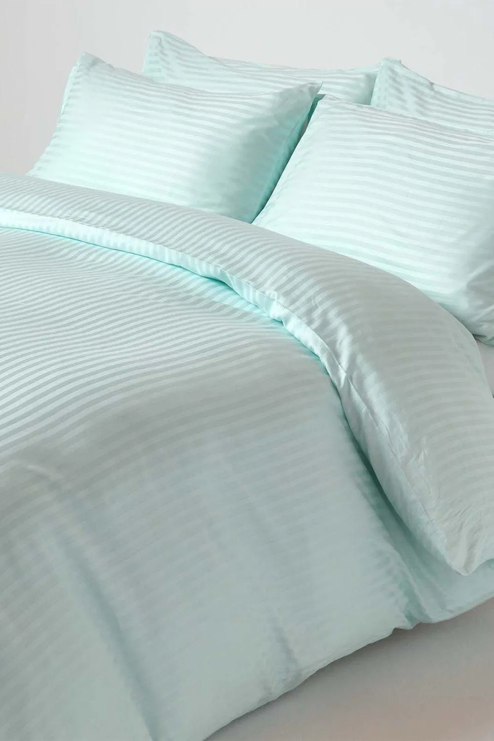 Homescapes Egyptian Cotton Stripe Duvet Cover & Pillowcase 330 TC in Blue